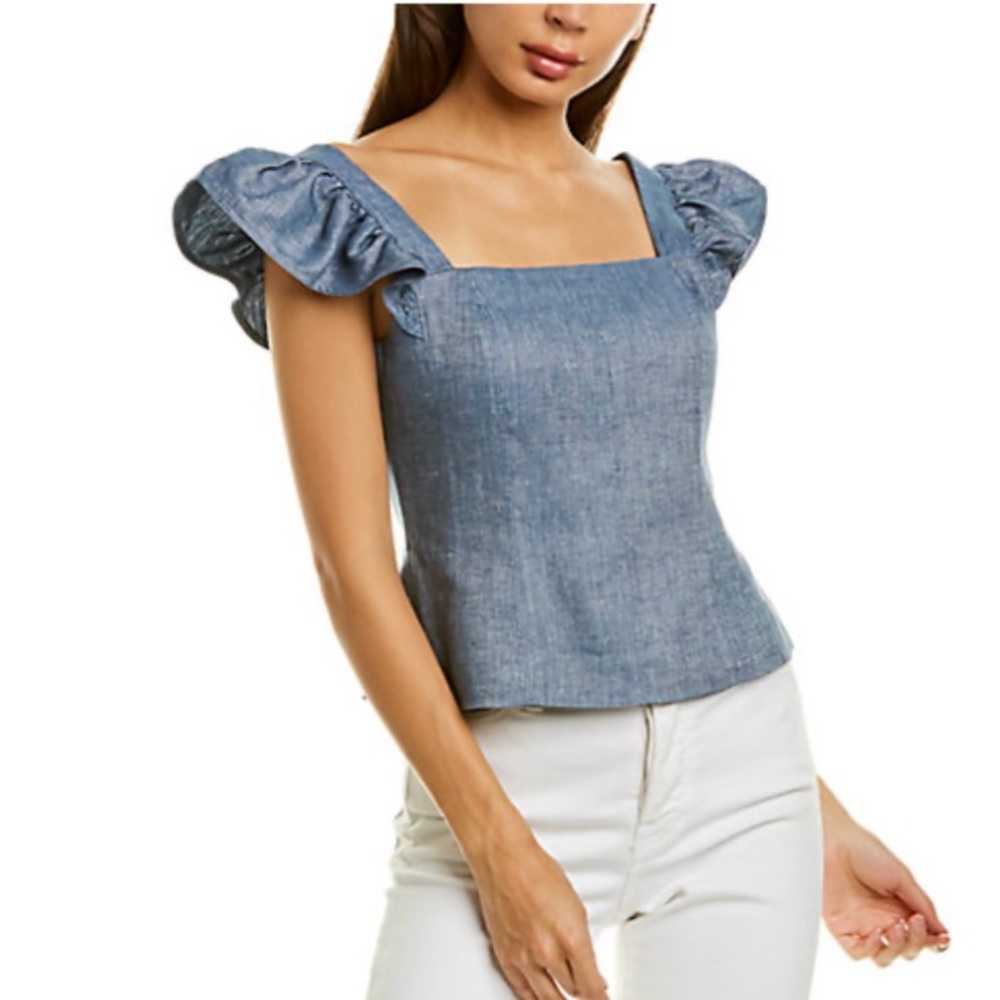NWOT! Amur denim top. Size M medium